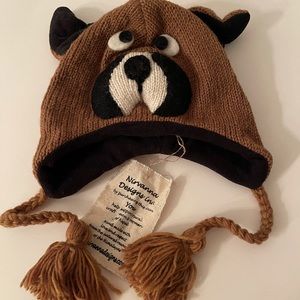 Nirvana Designs hat Dog